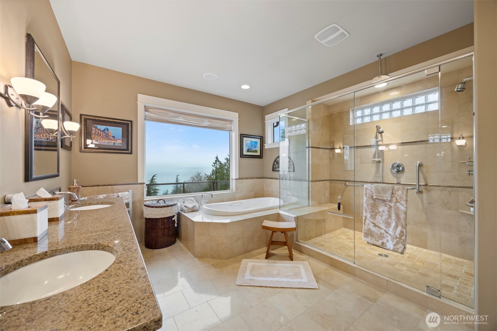 414 S Clarkwood Drive , Bellingham, WA 98225