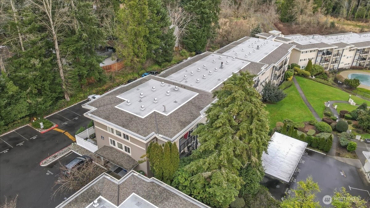 12631 NE 9th Place #C305, Bellevue, WA 98005