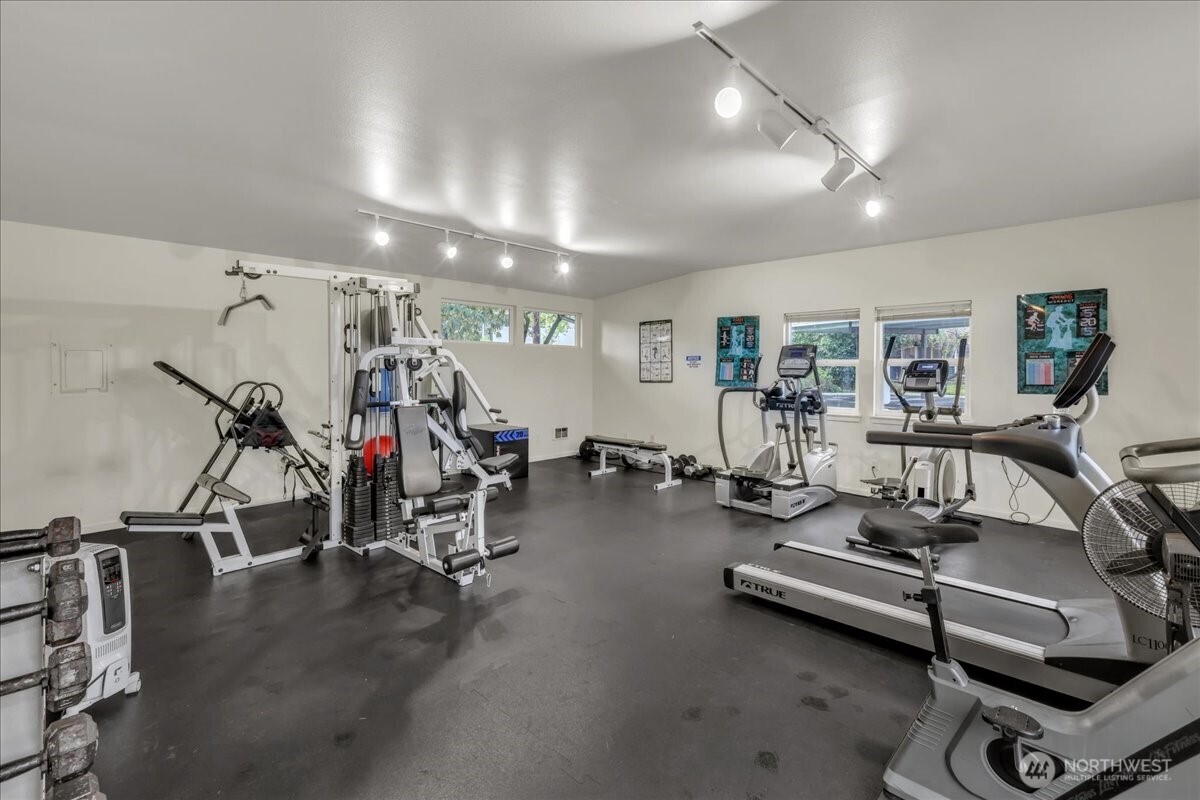 12631 NE 9th Place #C305, Bellevue, WA 98005