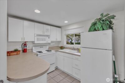 12631 NE 9th Place #C305, Bellevue, WA 98005 - Photo 29