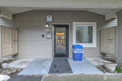 12631 NE 9th Place #C305, Bellevue, WA 98005 - Photo 3