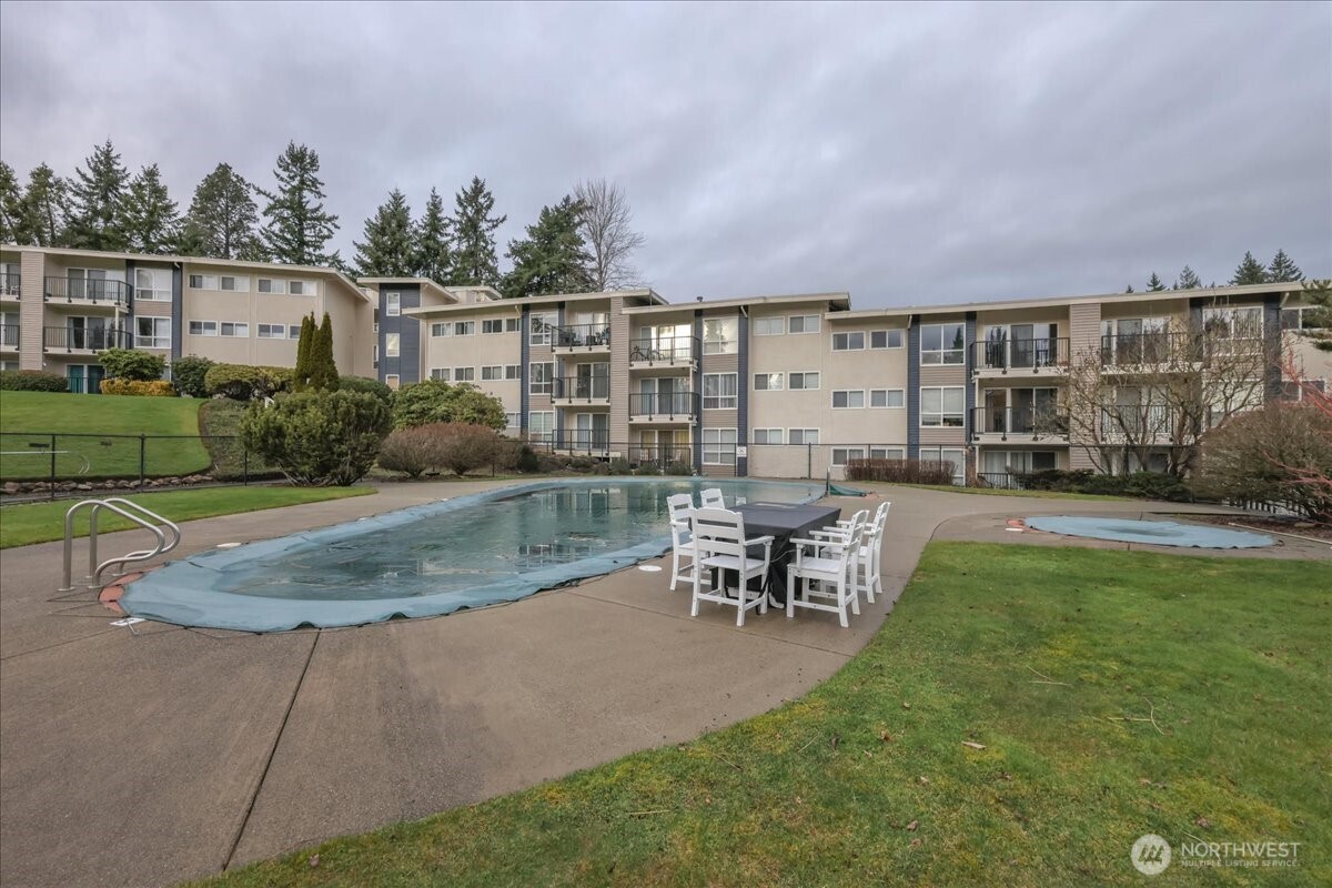 12631 NE 9th Place #C305, Bellevue, WA 98005