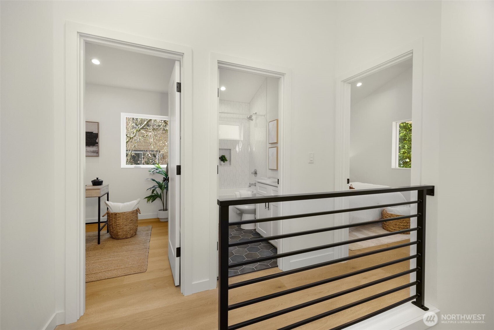 14321 C Interlake Avenue N, Seattle, WA 98133