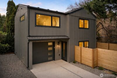 14321 C Interlake Avenue N, Seattle, WA 98133 - Photo 2