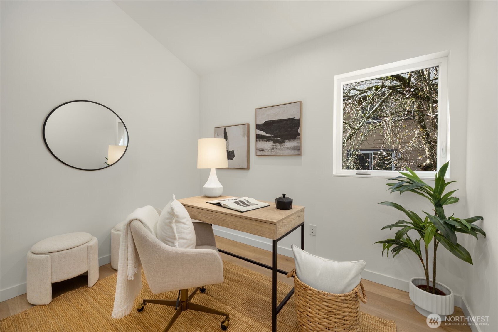 14321 C Interlake Avenue N, Seattle, WA 98133