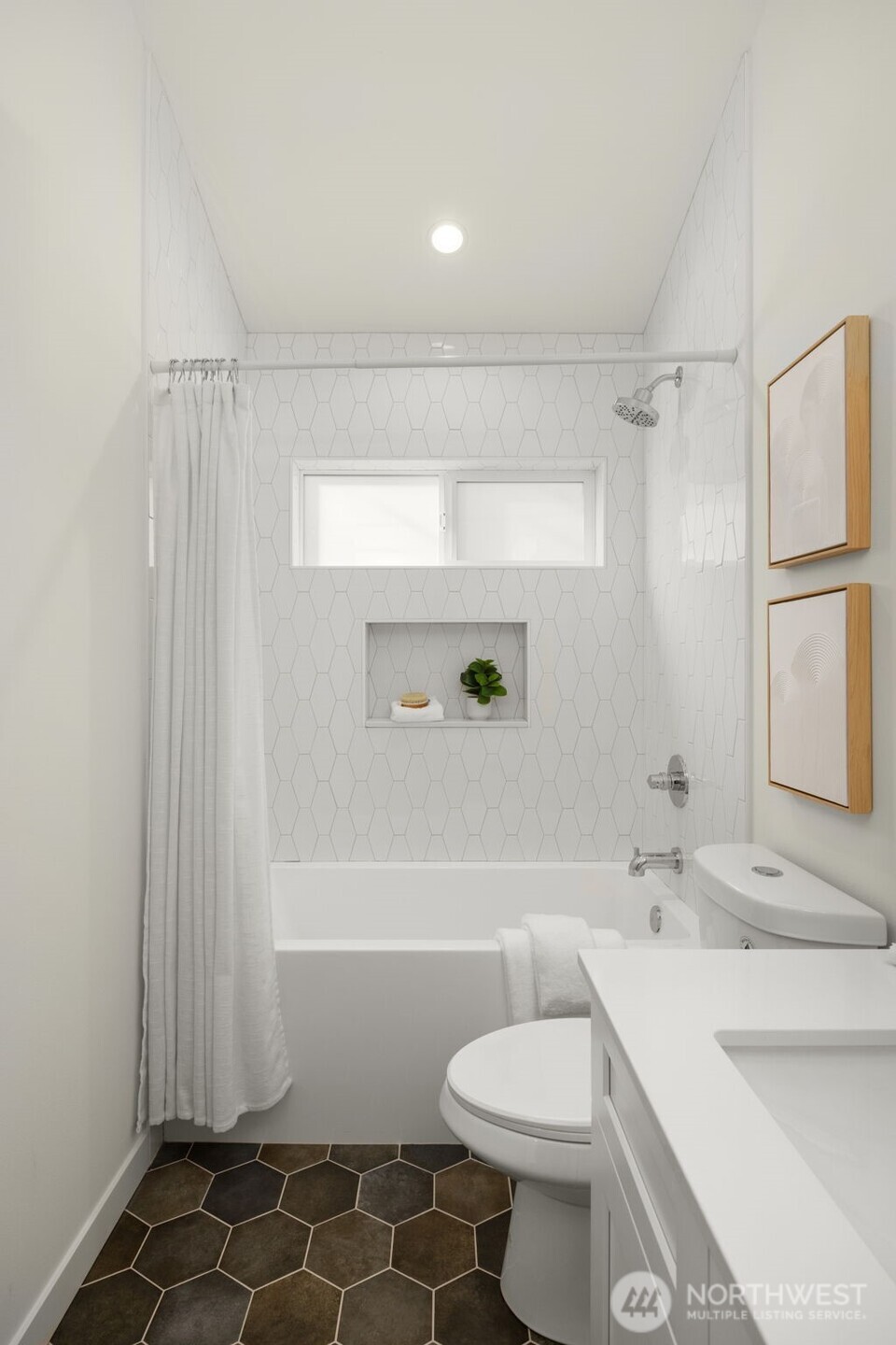 14321 C Interlake Avenue N, Seattle, WA 98133