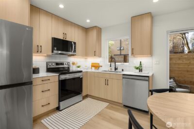 14321 C Interlake Avenue N, Seattle, WA 98133 - Photo 6