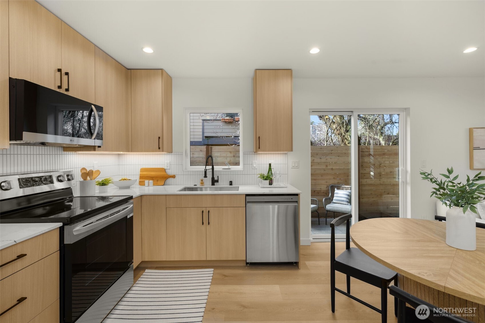 14321 C Interlake Avenue N, Seattle, WA 98133