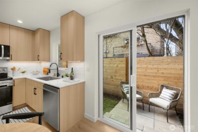 14321 C Interlake Avenue N, Seattle, WA 98133 - Photo 10