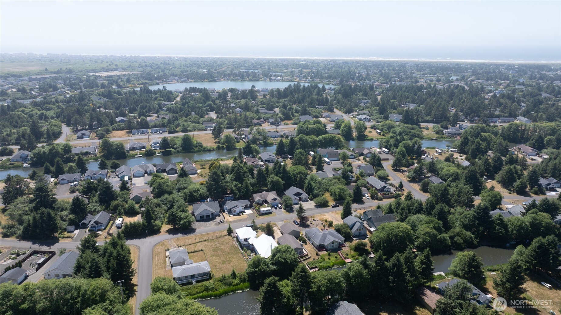 789 Island Circle SE, Ocean Shores, WA 98569