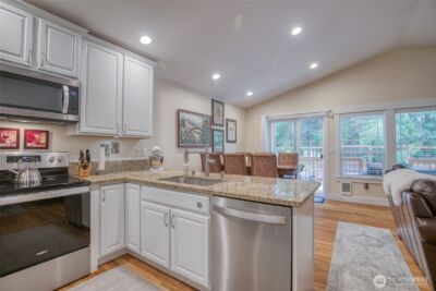 789 Island Circle SE, Ocean Shores, WA 98569 - Photo 8