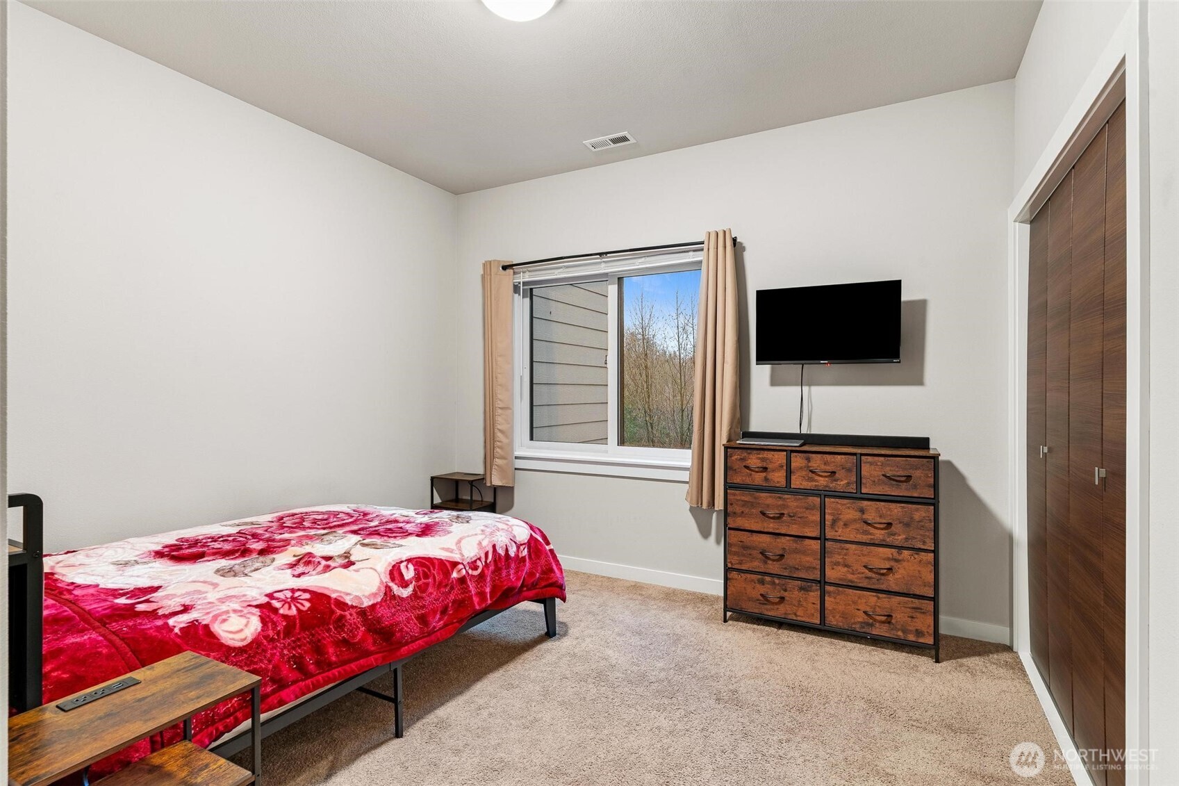 4806 54th Avenue W, University Place, WA 98467