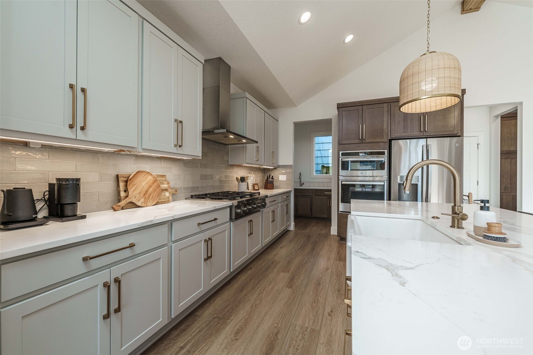 800 E 37th Street , Vancouver, WA 98663