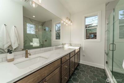 800 E 37th Street , Vancouver, WA 98663 - Photo 29