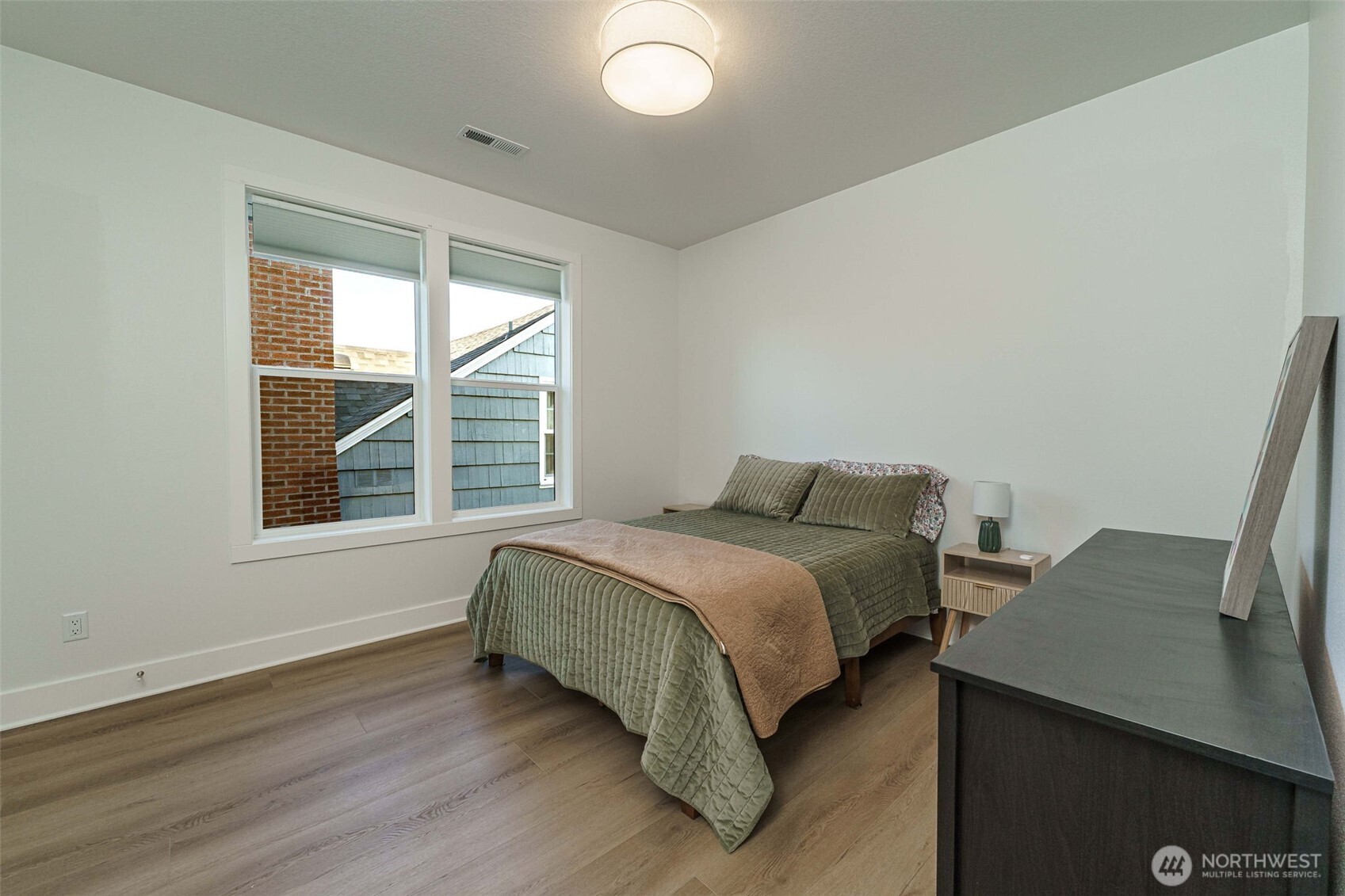 800 E 37th Street , Vancouver, WA 98663