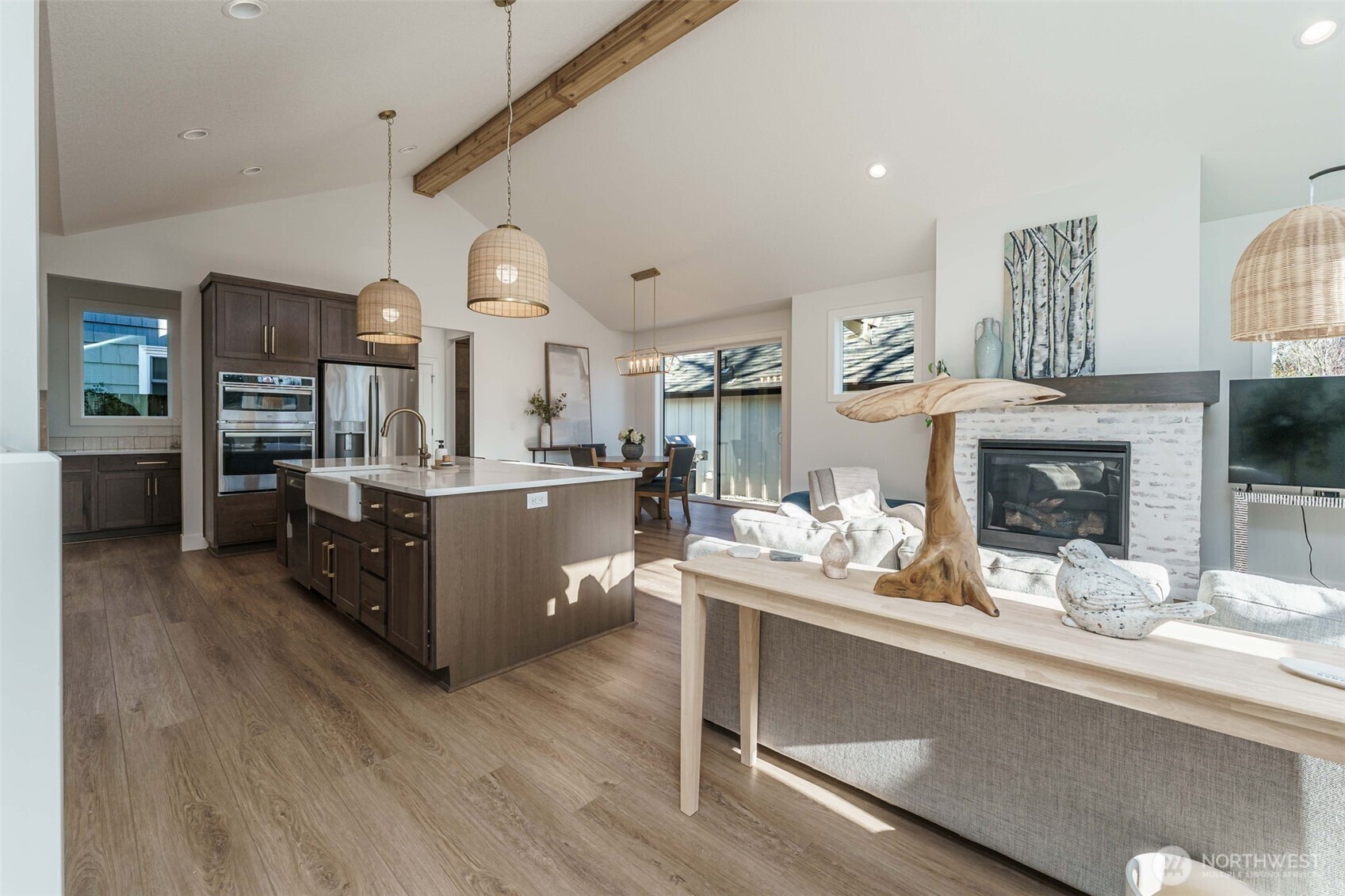 800 E 37th Street , Vancouver, WA 98663