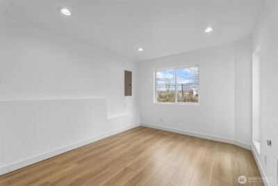 4047 25TH Avenue W, Seattle, WA 98199 - Photo 15