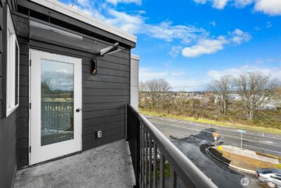 4047 25TH Avenue W, Seattle, WA 98199 - Photo 22