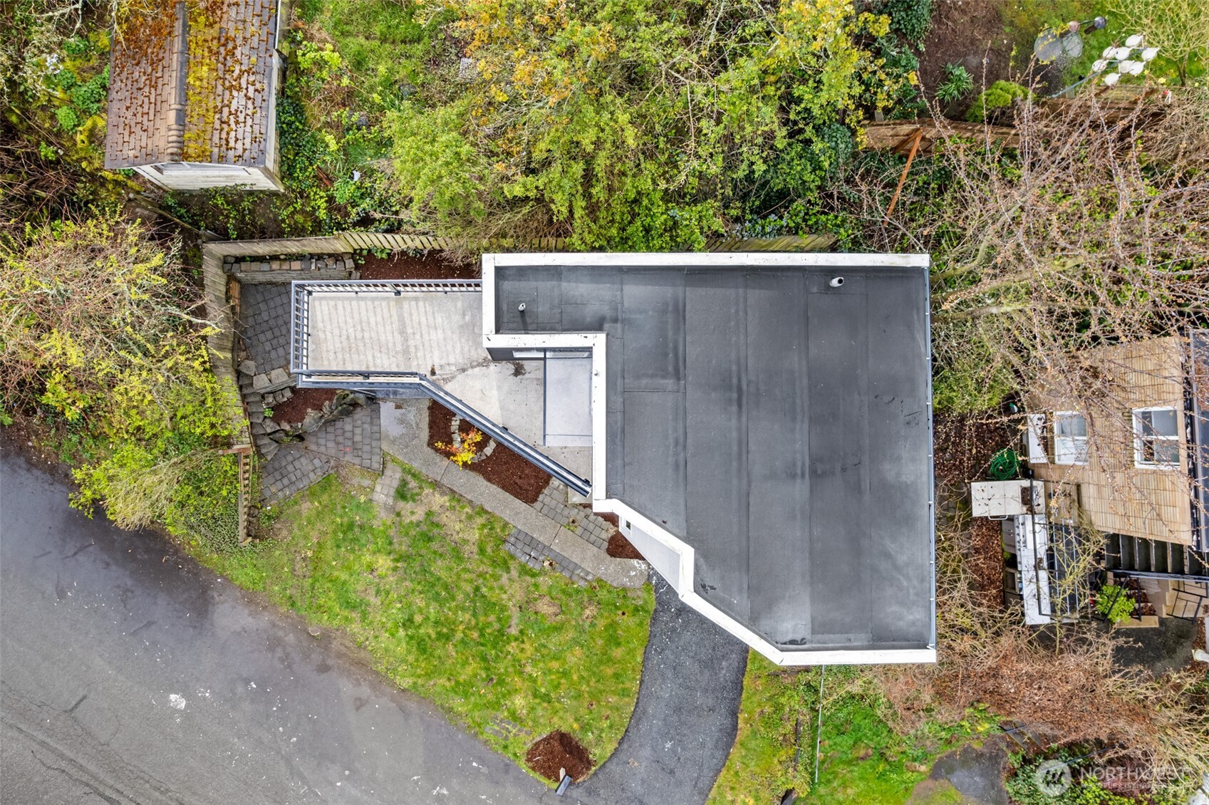 4047 25TH Avenue W, Seattle, WA 98199