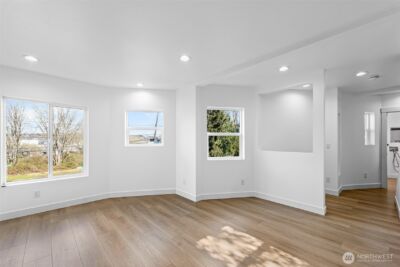 4047 25TH Avenue W, Seattle, WA 98199 - Photo 7