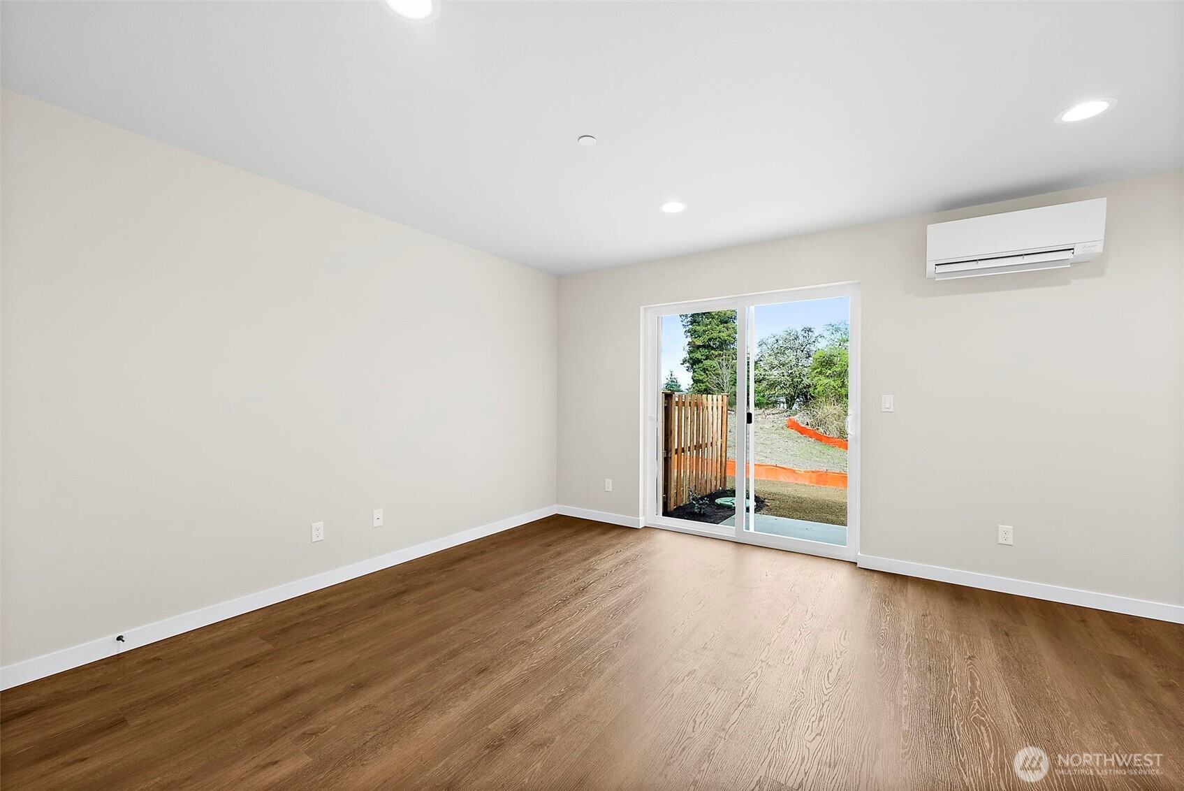 3111 3113 E Camellia Way , Port Orchard, WA 98366