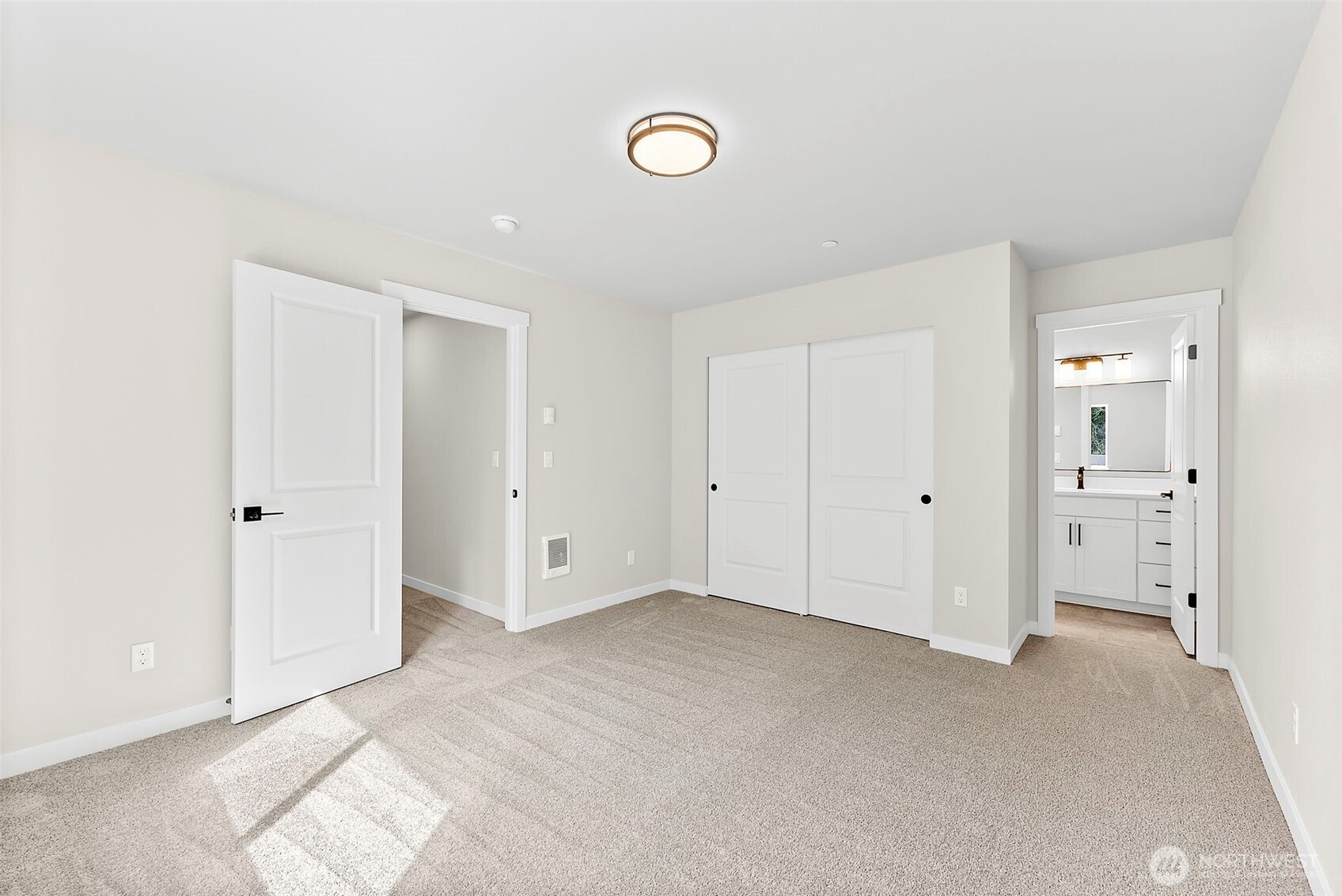 3111 3113 E Camellia Way , Port Orchard, WA 98366