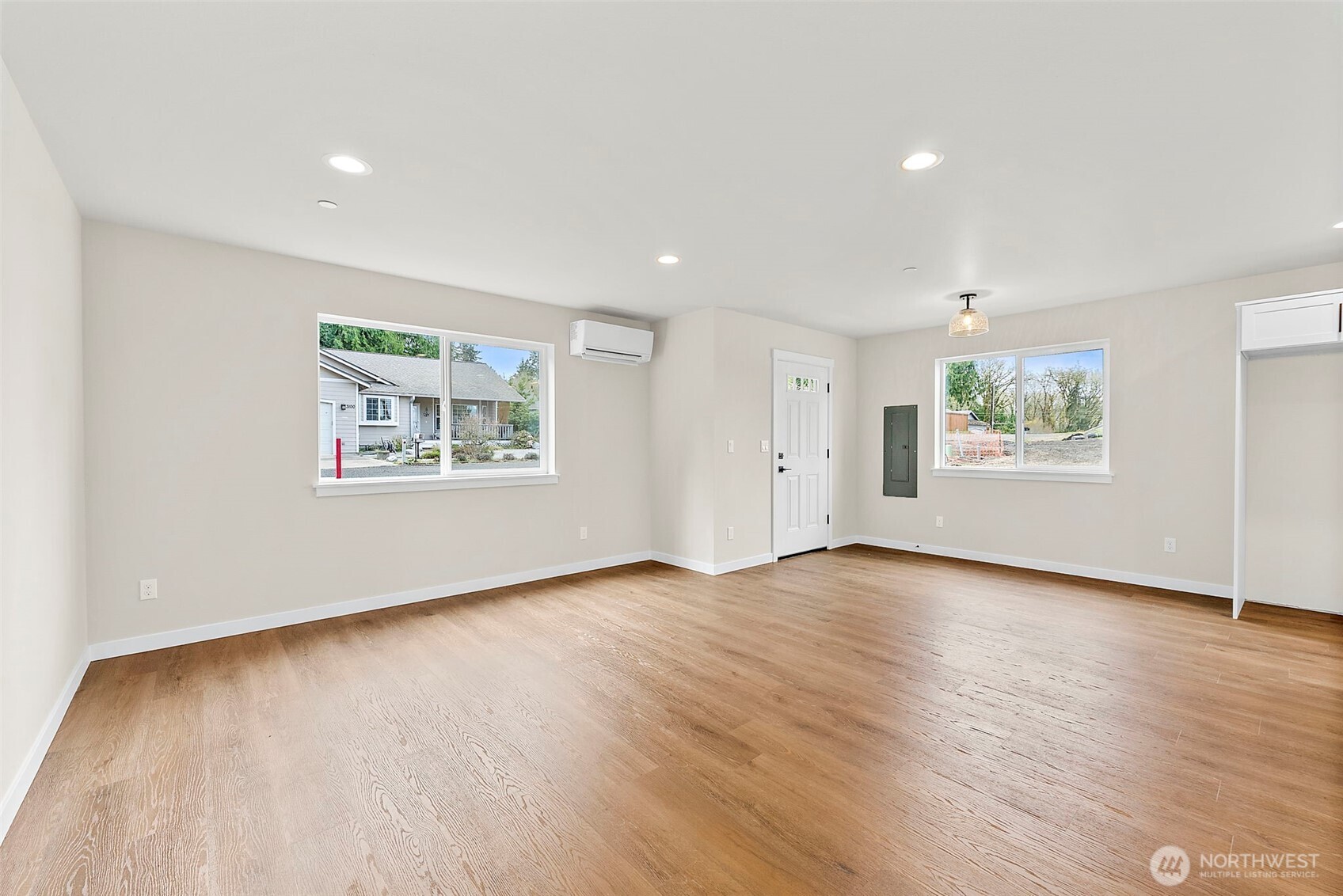 3111 3113 E Camellia Way , Port Orchard, WA 98366