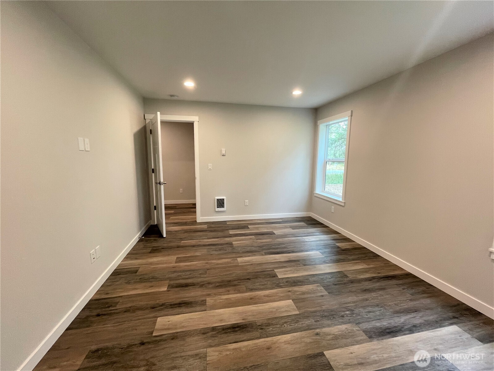 387 Sextans Avenue SW, Ocean Shores, WA 98569