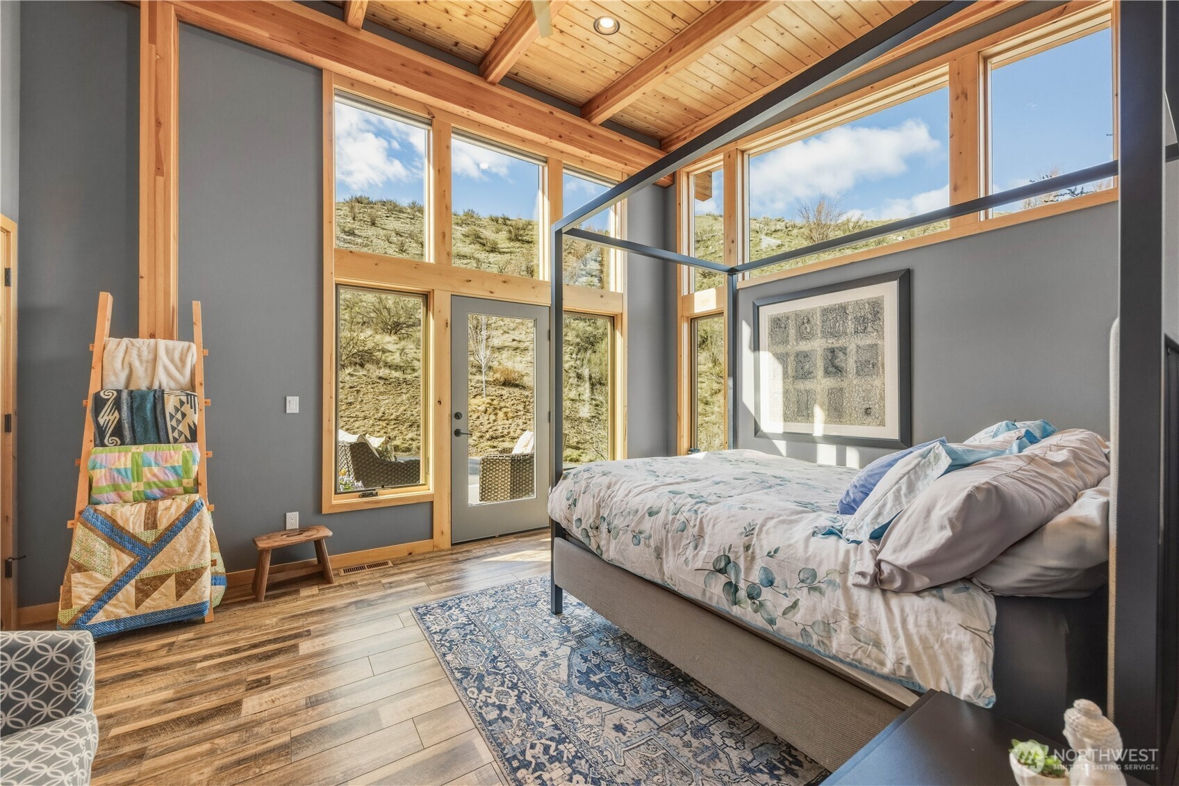 111 Hawks Meadow , Chelan, WA 98816