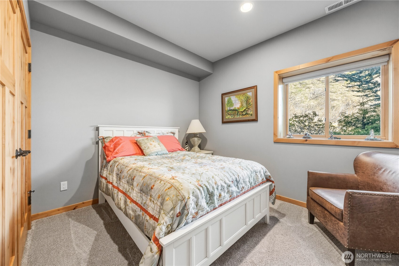 111 Hawks Meadow , Chelan, WA 98816