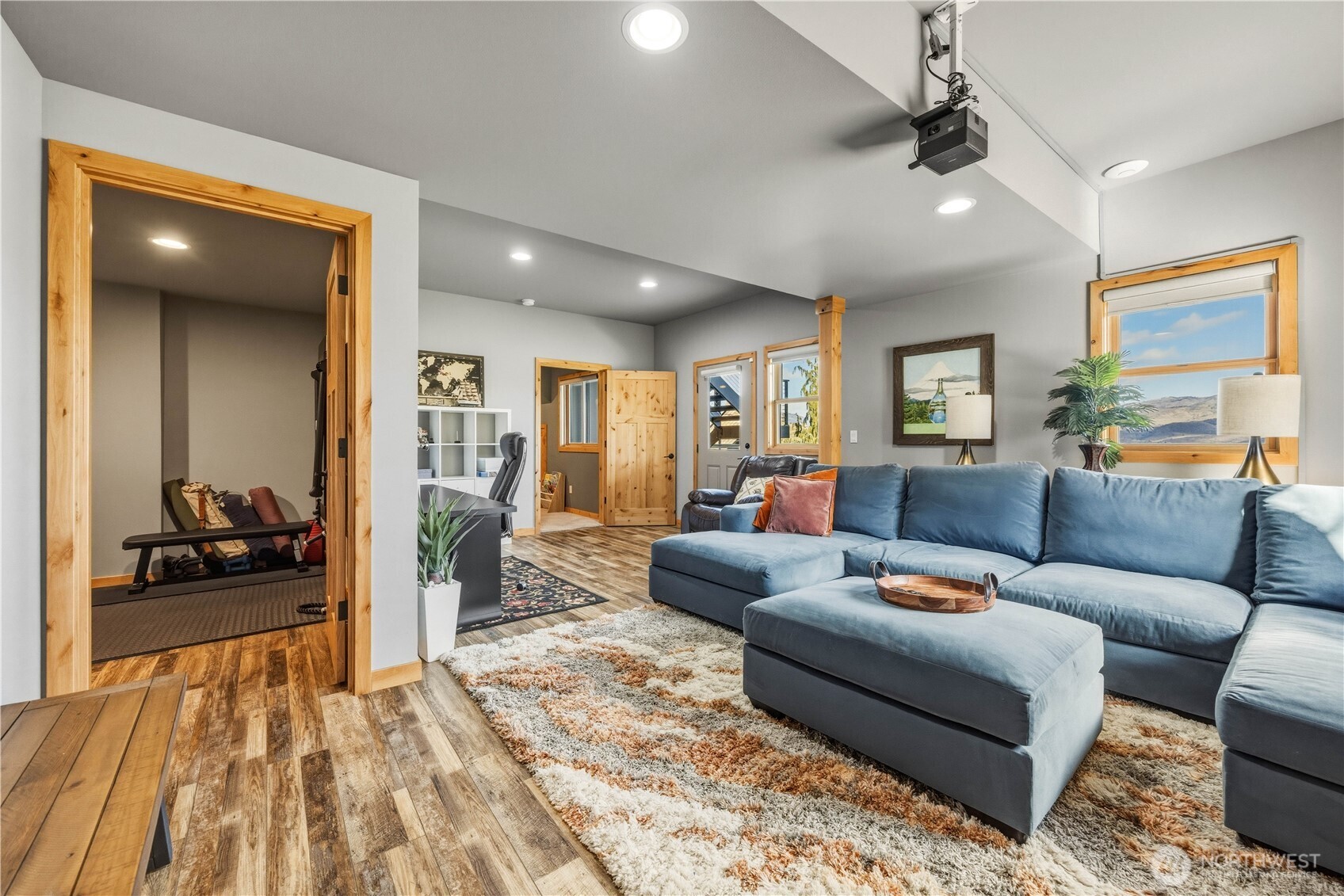 111 Hawks Meadow , Chelan, WA 98816