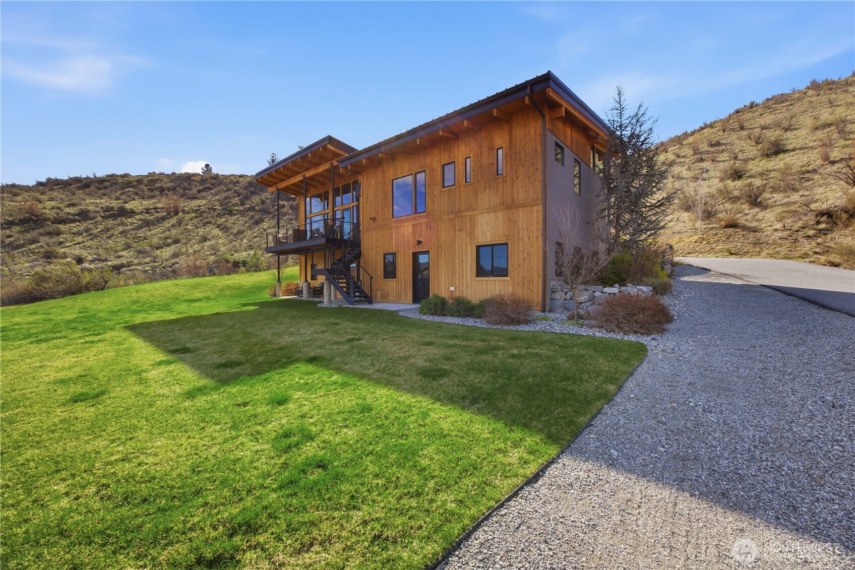 111 Hawks Meadow , Chelan, WA 98816