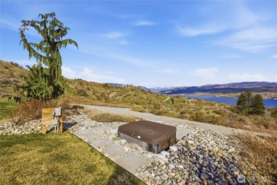 111 Hawks Meadow , Chelan, WA 98816 - Photo 37