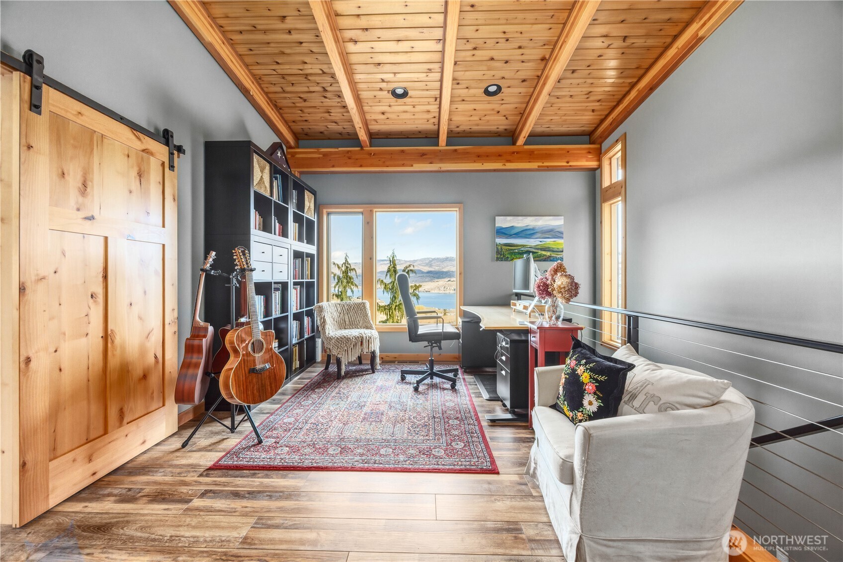 111 Hawks Meadow , Chelan, WA 98816