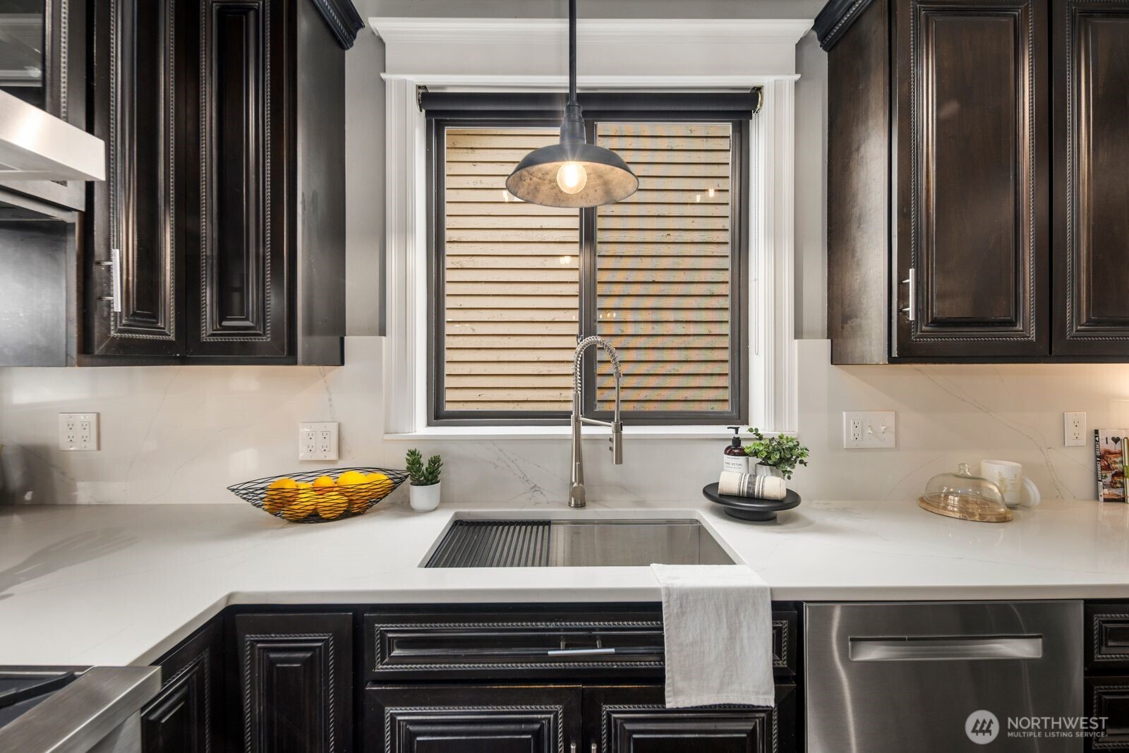 4013 E Lake Sammamish Shore Lane , Sammamish, WA 98075