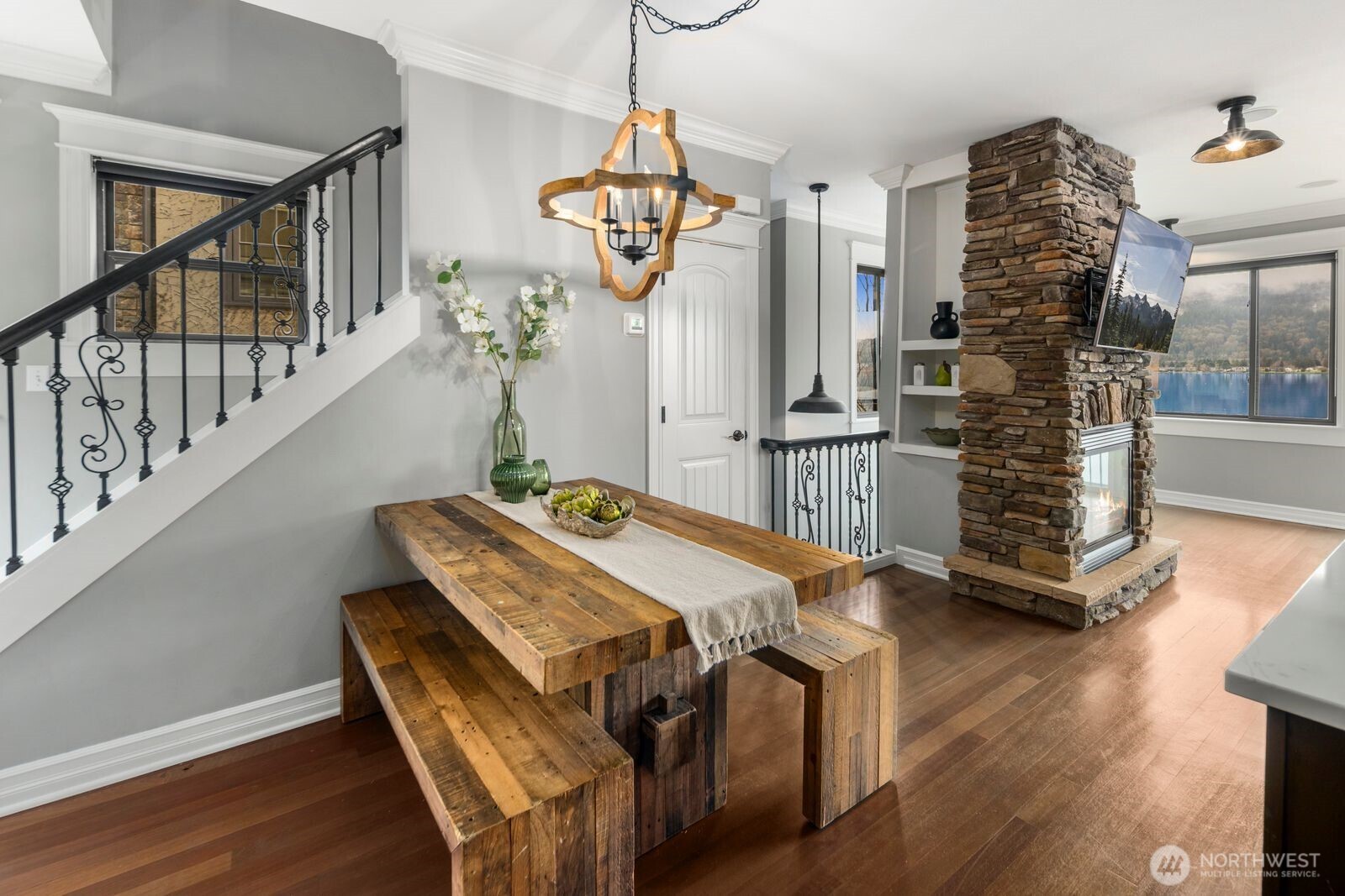 4013 E Lake Sammamish Shore Lane , Sammamish, WA 98075