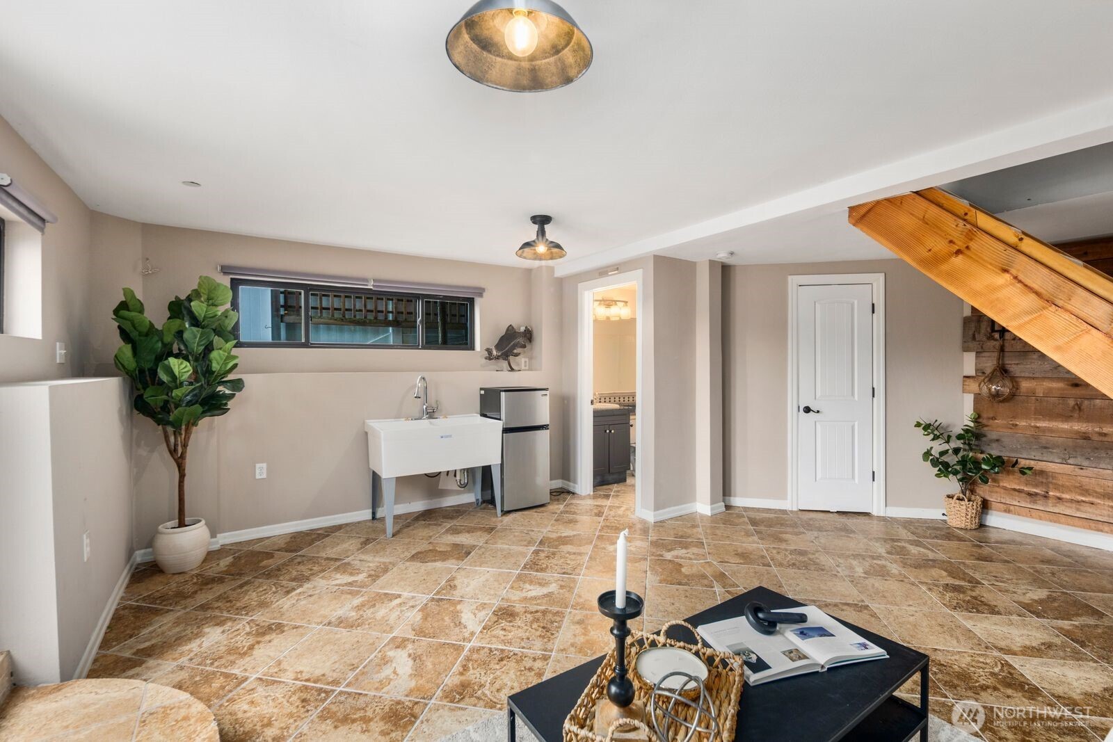 4013 E Lake Sammamish Shore Lane , Sammamish, WA 98075