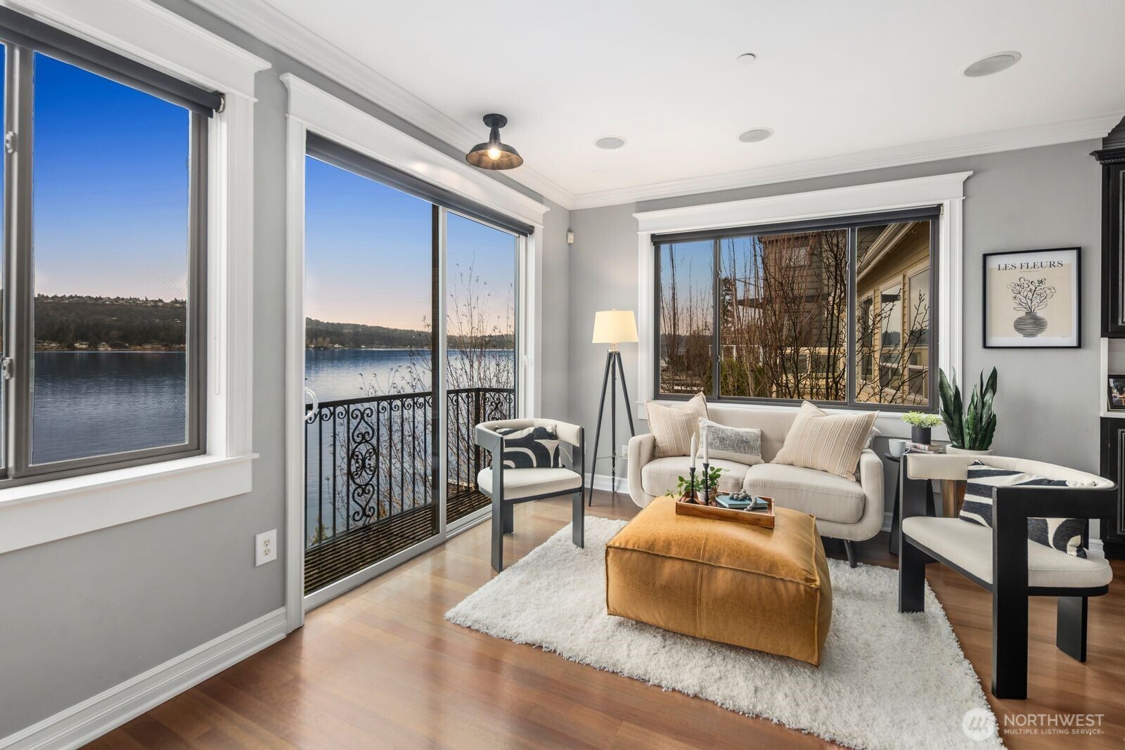 4013 E Lake Sammamish Shore Lane , Sammamish, WA 98075