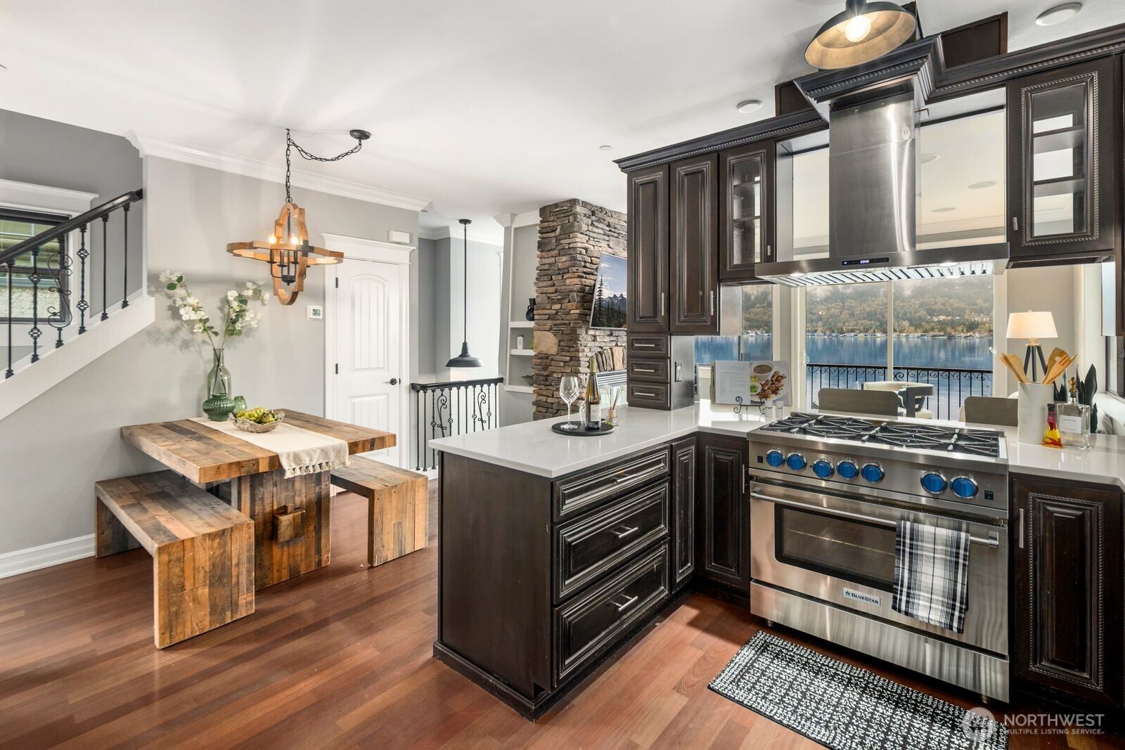 4013 E Lake Sammamish Shore Lane , Sammamish, WA 98075