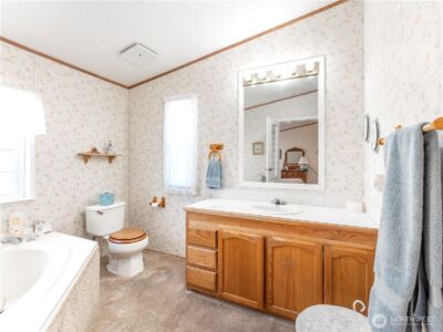 913 Meadow Ridge , Wenatchee, WA 98801 - Photo 17