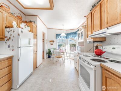 913 Meadow Ridge , Wenatchee, WA 98801 - Photo 20