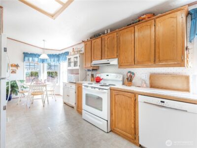 913 Meadow Ridge , Wenatchee, WA 98801 - Photo 21