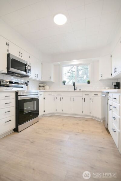 515 E Pine Street , Centralia, WA 98531 - Photo 10