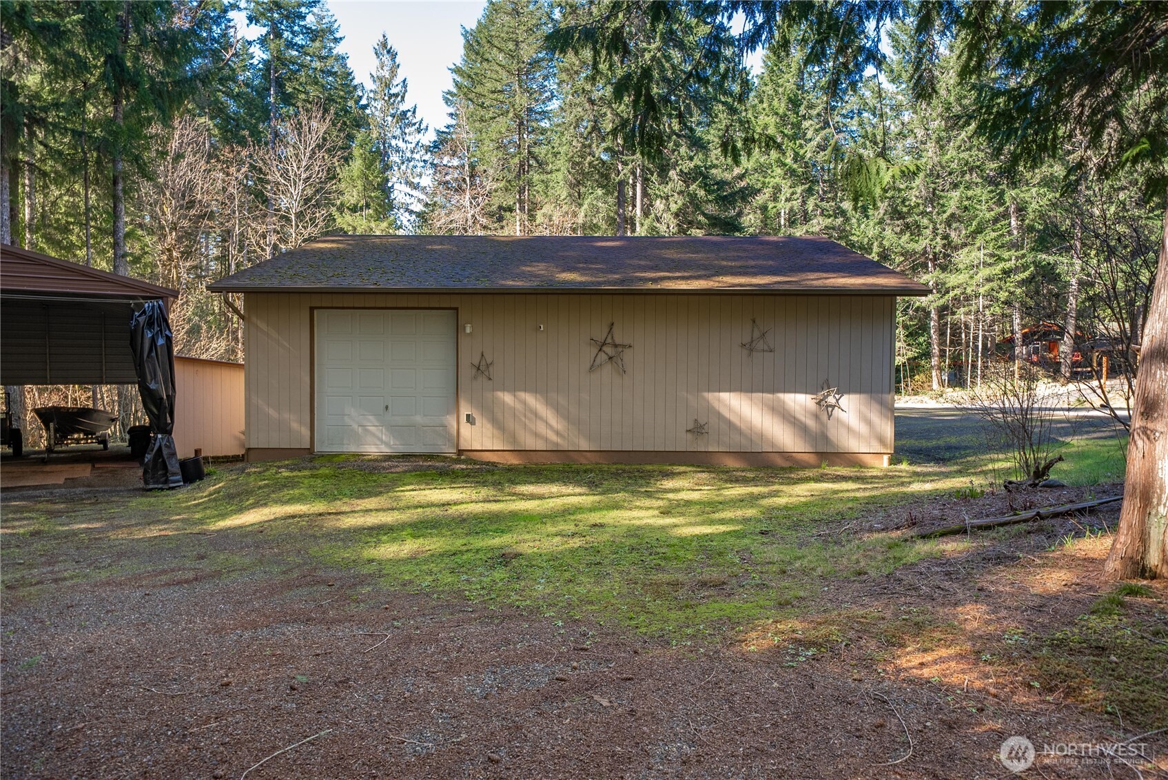 161 N Duckabush Loop , Hoodsport, WA 98548