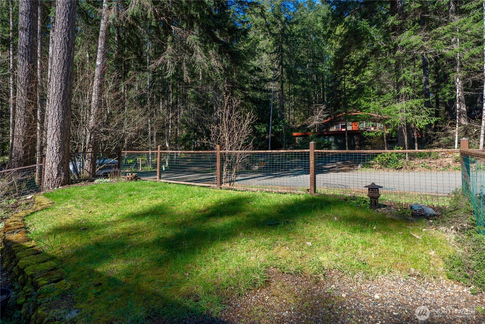 161 N Duckabush Loop , Hoodsport, WA 98548