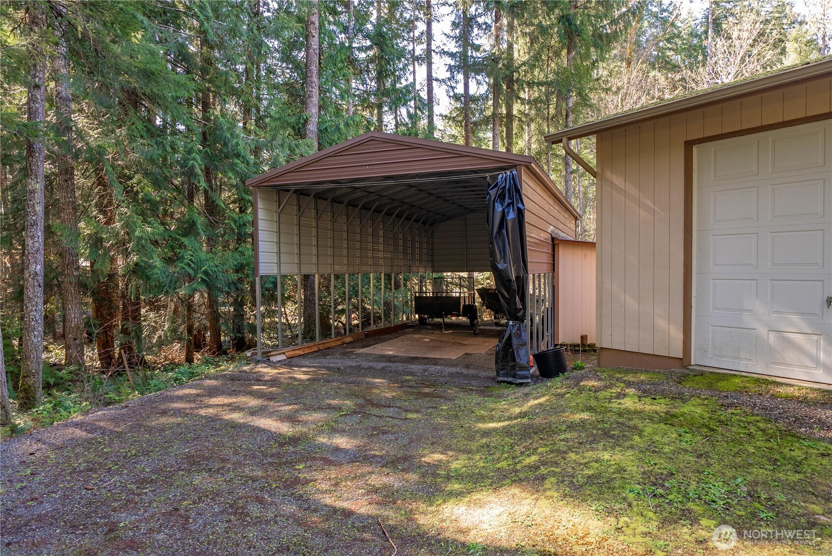 161 N Duckabush Loop , Hoodsport, WA 98548