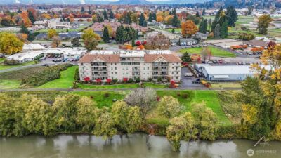 1548 River Road #302, Longview, WA 98632