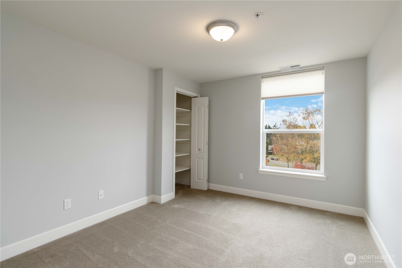 1548 River Road #302, Longview, WA 98632