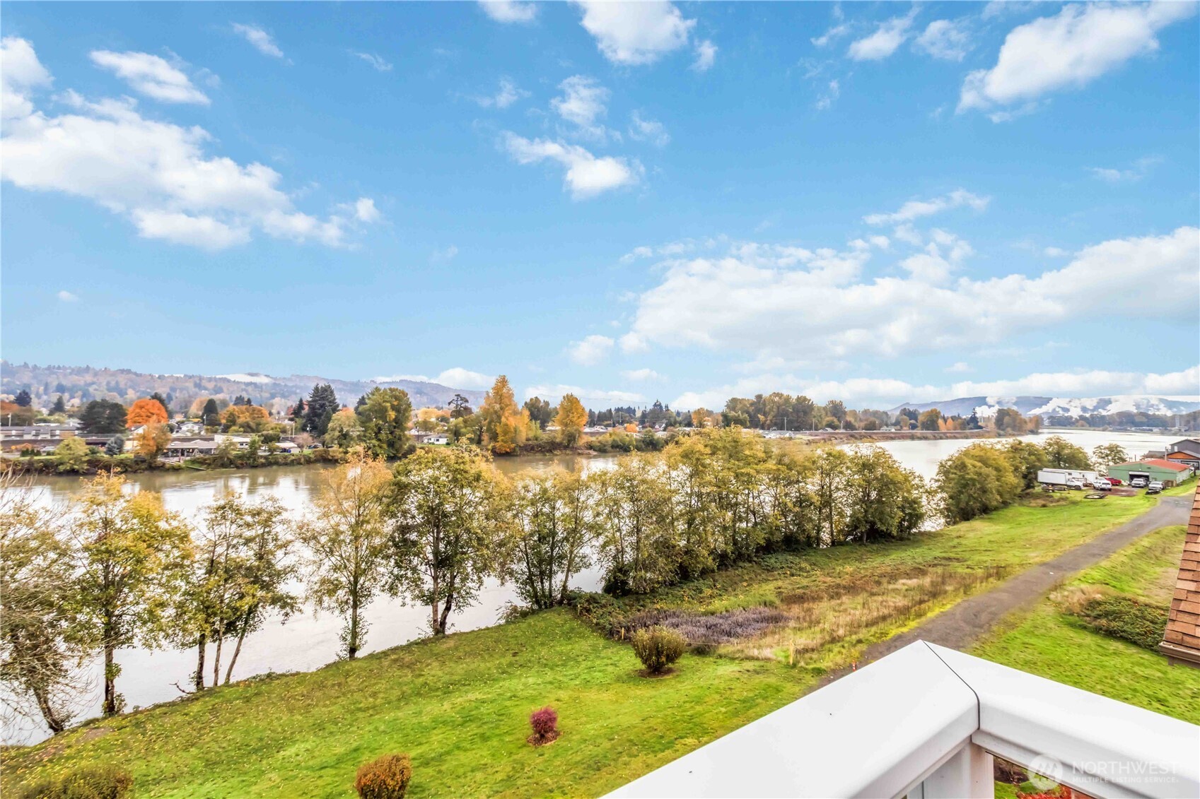 1548 River Road #302, Longview, WA 98632