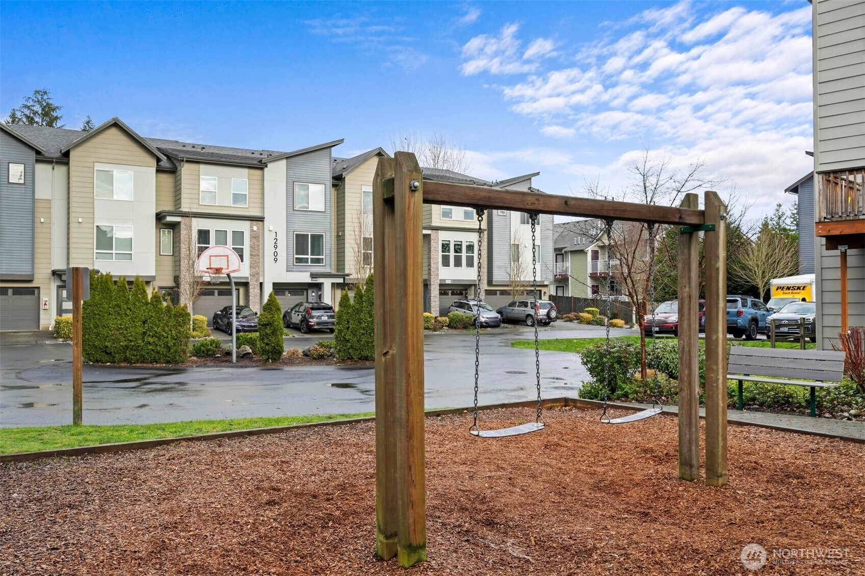 2110 129th Place SW #D, Everett, WA 98204-6291